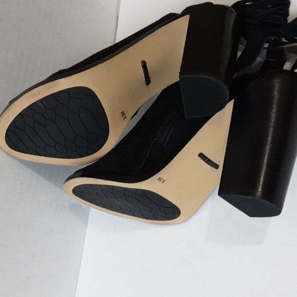 Gianni  Bini black Hadwin leather suede perforated peep toe 9.5M Casual Y2k - Picture 11 of 12